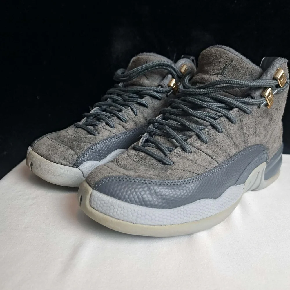 Nike Air Jordan 12 XII Retro GS Grey Wolf 153265-005 Youth Size‎ 4.5 Y Suede